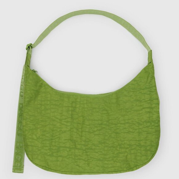 BAGGU Handbags - NWT Baggu Large Crescent Bag - Green Juice